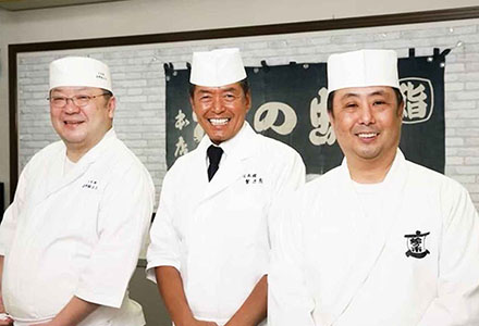 お月見クルーズ（45分周遊）＆日本橋三越本店のバイヤーセレクトのお弁当・お土産付またはお土産付